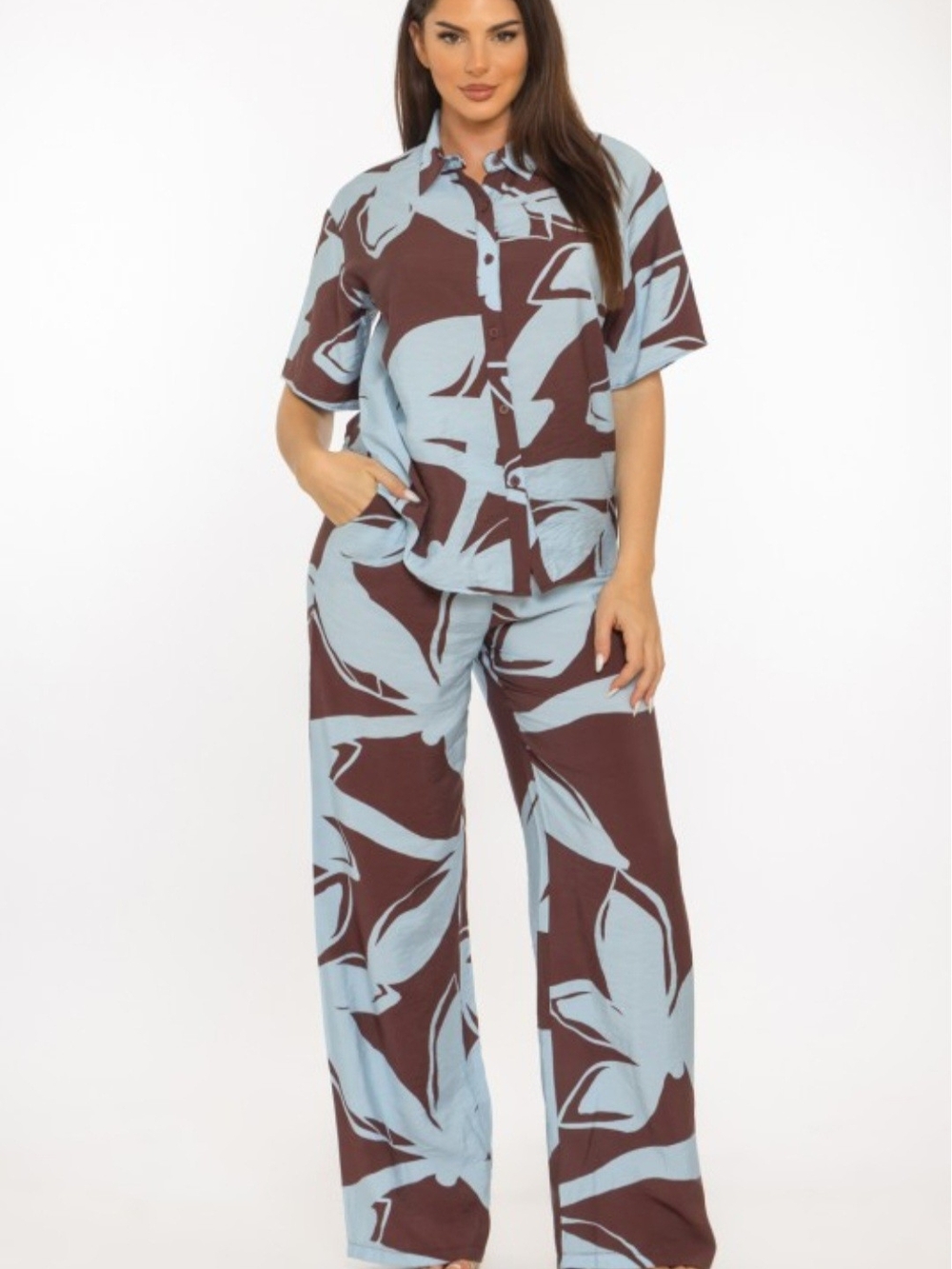 Relaxed Two-Piece Wide-Leg Set in Blue and Brown